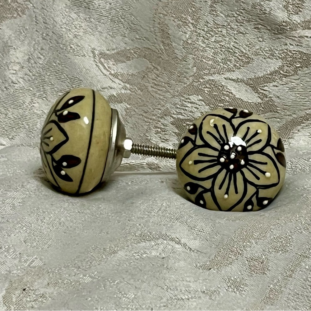Ceramic Drawer Pulls